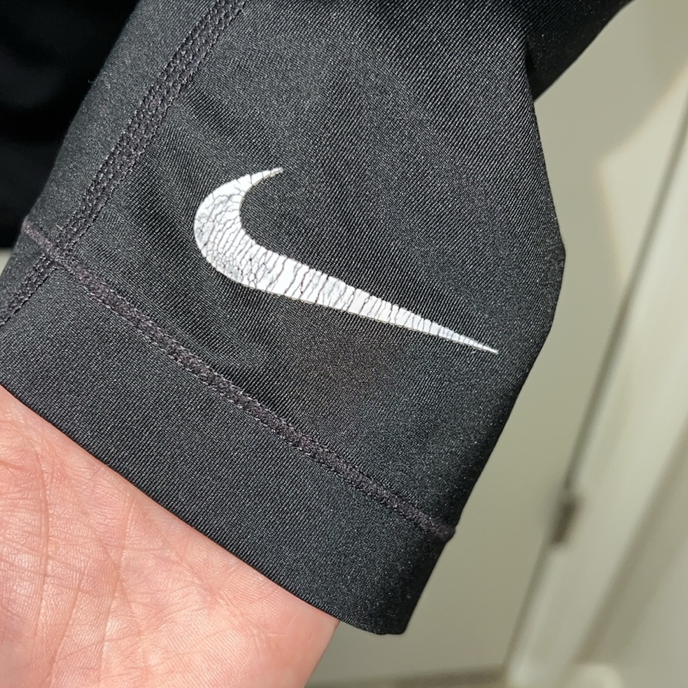 Nike Pro Cropped Black Leggings - image 2